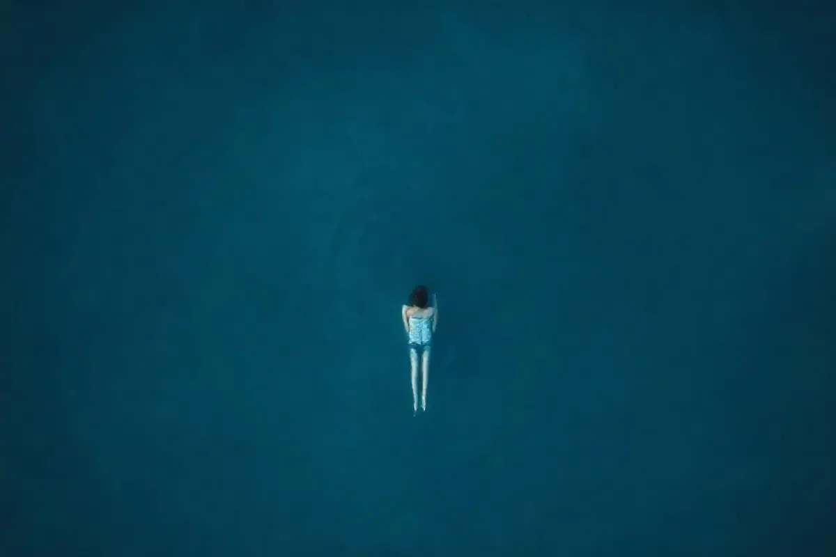 关于西瓜影院 - 轻盈上浮的观影体验